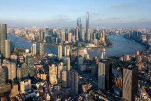 上海优化调整房地产市场政策，综合施策支持合理住房需求，促进市场平稳健康发展